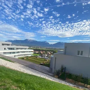 https://appartement-mont-gillon.hotels-rhonealpes.com