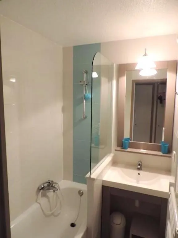 Cannes Front Beach Pools Apartment