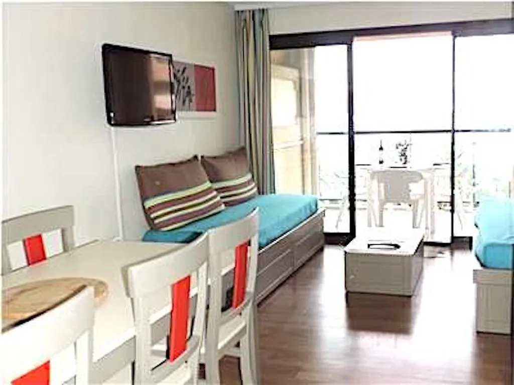 Cannes Front Beach Pools Apartment