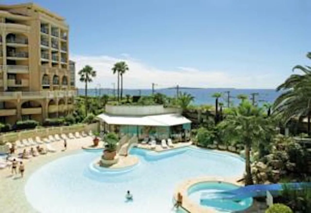 Cannes Front Beach Pools Apartment